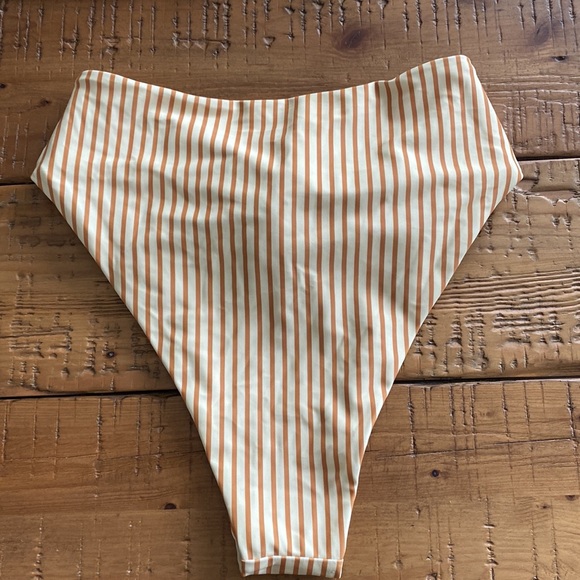 Yellow and brown high waisted swimsuit - Picture 3 of 4